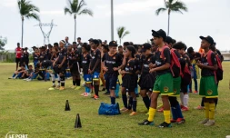 Le Port : sensibilisation au numérique sur fond de football 