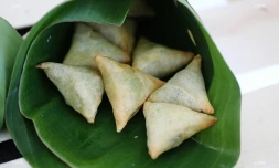 samoussas, bonbons piments 