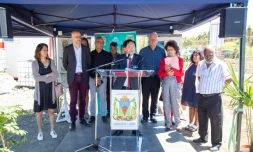 Pose de la 1ère pierre de la future crèche de la Plaine des Cafres