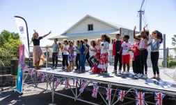 Saint-Denis : remise des diplômes du plan anglais pour les élèves de CE1