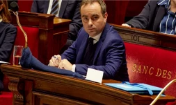 Le Premier ministre, Sébastien Lecornu, à l'Assemblée nationale à Paris, le 2 février 2026. (ADNAN FARZAT / NURPHOTO / AFP)