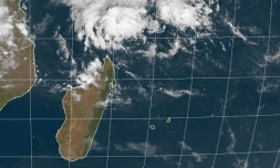 Système dépressionnaire, tempête tropicale, en formation