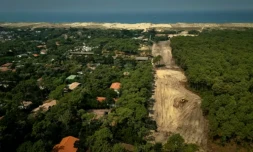 Mégafeu en Gironde : une association anti-corruption porte plainte après la réalisation d'un pare-feu au Cap-Ferret