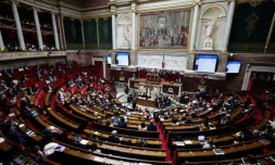 Le ministre de la Justice, Gérald Darmanin, lors de la séance de questions au gouvernement à l'Assemblée nationale, le 9 juin 2026 à Paris ( AFP / SIMON WOHLFAHRT )