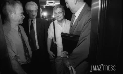 Le candidat du Parti socialiste à l'élection présidentielle Lionel Jospin (à droite) et Jacques Delors, président de son comité de soutien, le 20 mars 1995 lors de la campagne politique 