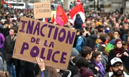 Une pancarte lors de la marche contre les violences faites aux femmes le 23 novembre 2019 à Paris