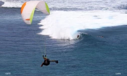 Un concours de parapente Master Accro se de?roule a? Saint-Leu ce dimanche. (Photo RB Imaz Press Re?union)
