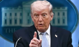 Le président américain Donald Trump lors d'une conférence de presse sur la guerre contre l'Iran, le 6 avril 2026 à Washington ( AFP / Brendan SMIALOWSKI )