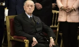 L'amiral Philippe de Gaulle, fils aßné du général de Gaulle, assiste à la cérémonie de dévoilement d'une plaque commémorative marquant la capitulation des troupes allemandes en 1944, le 27 novembre 2019 à l'Assemblée nationale, à Paris ( AFP / Christophe ARCHAMBAULT )