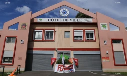 Grève des employés communaux à La Possession