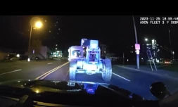 Un enfant de 12 ans a rĂ©ussi Ă voler un chariot Ă©lĂ©vateur dans un collĂšge, avant de sâengager de nuit dans les rues dâune ville de 120 000 habitants⊠(©Police dâAnn Arbor)