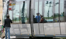 Le tram-train de La Réunion sera construit grâce à un partenariat public-privé (notre photo le tramway de Bordeaux)