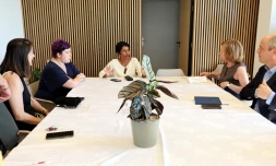 la maire de Saint-Denis reçoit trois députés européens 