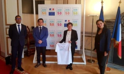 L'Union des étudiants re&#769;unionnais de l'Hexagone reçue par la ministre Annick Girardin