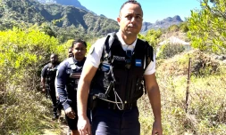 Au cœur du Cirque de Mafate, une opération de sensibilisation aux enjeux environnementaux a été menée par les agents de la Brigade Intercommunale Environnementale (BIE). Cette initiative démontre l’engagement de la BIE à préserver notre patrimoine naturel.