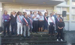 le maire de Saint-Louis Patrick Mallet cadenasse la mairie