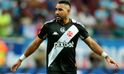 Dimitri Payet a disputé dimanche ses premières minutes de jeu sous le maillot de son nouveau club de Vasco de Gamma.