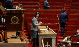 La ministre de la Santé AgnÚs Buzyn s'adresse à l'Assemblée natonale, le 24 septembre 2019 à Paris lors de la discussion du projet de loi bioéthique et de l'ouverture de la PMA à toutes les femmes