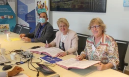 Insertion des publics vulnérables : l'Iedom signe deux partenariats