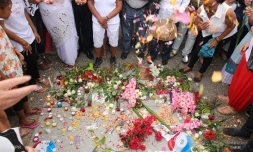 la réunion se recueille 