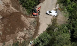 Route de Cilaos fermée vue du ciel