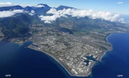 Le port est et ouest