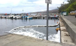 Territoire de l'ouest : travaux de dragage du port de Saint-Leu et de curage de la plage éphémère