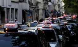 Transport sanitaire, VTC : des milliers de taxis manifestent en France
