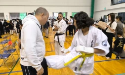 Karaté Kyokushin : la Réunionnaise Kahina Naze sur la plus haute marche du podium au Japon
