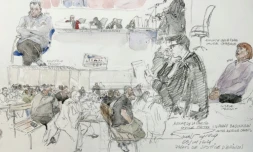 Croquis d'audience de Dominique Pelicot et des hommes au procès des viols de Mazan, jugés pour la plupart pour viols aggravés sur Gisèle Pelicot au tribunal d'Avignon, le 25 novembre 2024 ( AFP / Benoit PEYRUCQ )