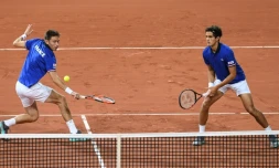 Nicolas Mahut et Pierre-Hugues Herbert face aux Serbes Nenad Zimonjic et Filip Krajinovic en demies de Coupe Davis, le 16 septembre 2017 à Villeneuve-d'Ascq