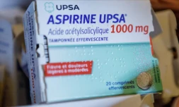 Depuis plus de vingt ans, l'agence du médicament communique régulièrement sur les risques associés aux anti-inflammatoires non stéroïdiens chez la femme enceinte et son bébé. (ELSA BIYICK / HANS LUCAS / AFP)