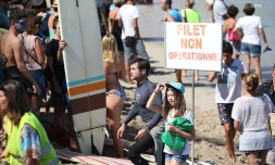 nou\'t tout dans la mer