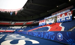 Les tribunes vides du Parc des Princes Ă Paris, le 17 mars 2021 avant PSG-Lille en Coupe de France
