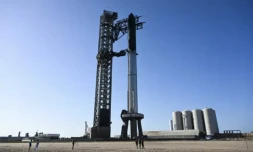 La fusée Starship de SpaceX sur son aire de lancement à la base spatiale Starbase, le 16 avril 2023 à Boca Chica, au Texas ( AFP / Patrick T. Fallon )