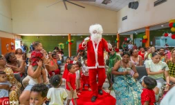 Le Port : le père Noël a rendu visite aux enfants