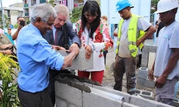 La première pierre de la crèche est posée