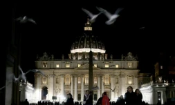 La place Saint-Pierre, Cité du Vatican, le 22 mars 2025 ( AFP / Filippo MONTEFORTE )