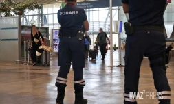 Douane aéroport Roland Garros 