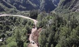 Route de Cilaos fermée vue du ciel
