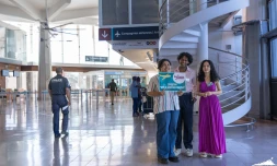 La Région Réunion met en avant la mobilité des jeunes à travers une exposition à Roland Garros