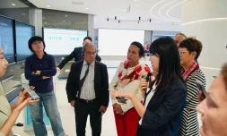 Région : Huguette Bello en visite chez un des leaders mondiaux de l'intelligence artificielle en Chine 