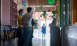 Le Port : Olivier Hoarau visite une crèche en travaux