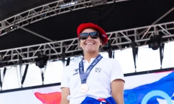 Surf : la France vice-championne du monde, Johanny Defay en bronze
