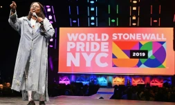 L'actrice Whoopi Goldberg anime le concert de bienfaisance qui ouvre la Gay Pride Ă New York, le 26 juin 2019