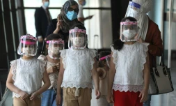 Une famille irakienne à l'aéroport de Bagdad le 23 juillet 2020