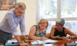 cinq familles deviennent propriétaire de leur logement 