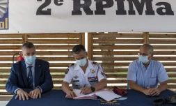 Signature de la convention classe de defense Tamarins