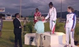 Une athlète se voit retirer son drapeau