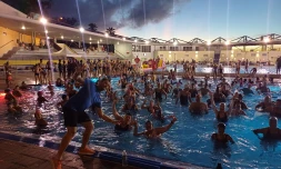 Saint-Paul : 480 personnes présentes pour la nocturne à la piscine Josselyn Flahaut